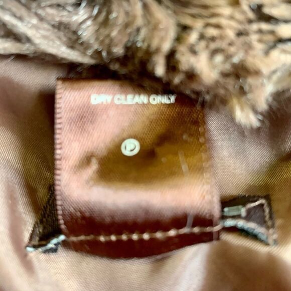 Multiples Vest  - Picture 12 of 12